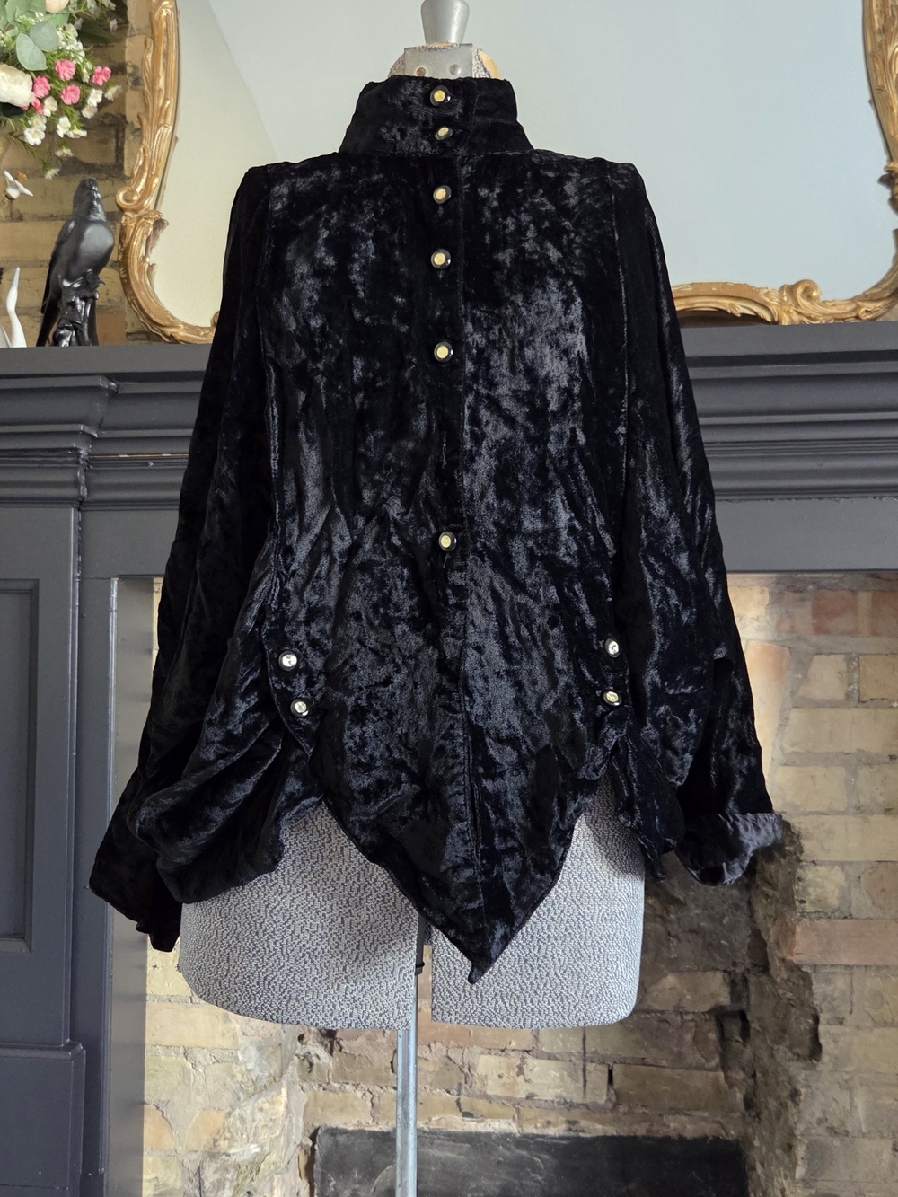 Vintage Joseph Ribkoff Black Crushed Velvet Goth Button-Front Coat